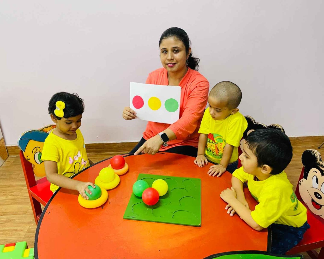 Color sorting and placement – Aryan Kids World Color sorting and placement - Aryan Kids World