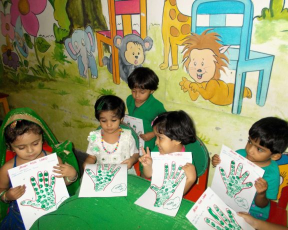 Vegetable Printing – Aryan Kids World Vegetable Printing - Aryan Kids World
