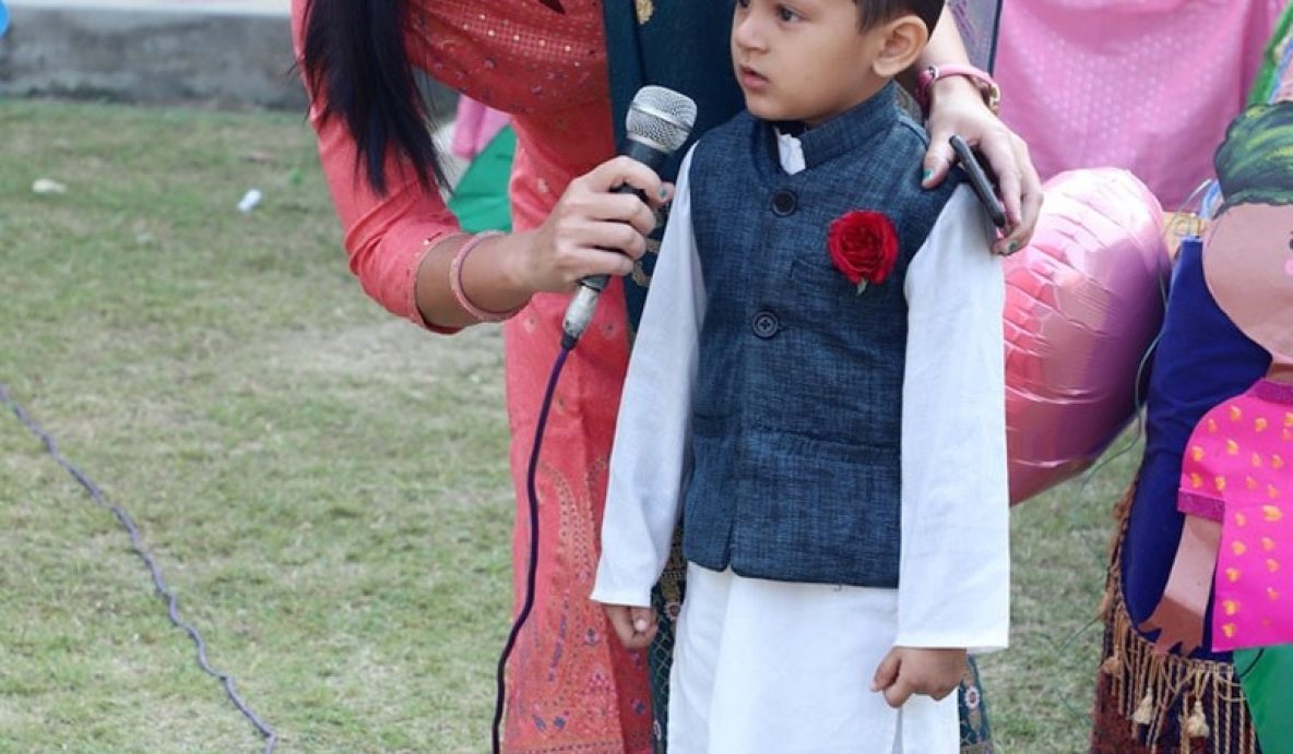 Fancy Dress – Public Speaking – Describing the character Fancy Dress - Public Speaking - Describing the character